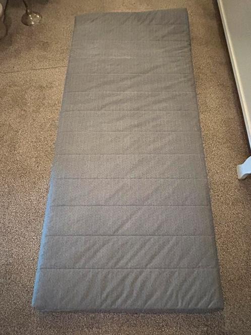 2 IKEA matrassen 90cm x 200cm, Huis en Inrichting, Slaapkamer | Matrassen en Bedbodems, Zo goed als nieuw, Matras, 90 cm, 200 cm