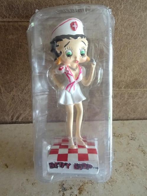 Betty Boop figurine de collection. Infirmière, Collections, Personnages de BD, Neuf, Statue ou Figurine, Betty Boop, Enlèvement ou Envoi