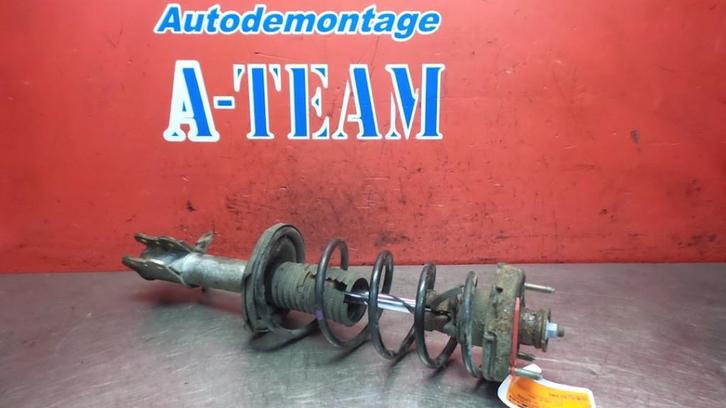 SCHOKBREKER RECHTS ACHTER Mazda 323 C (BG13 / 83), Auto-onderdelen, Ophanging en Onderstel, Mazda, Gebruikt