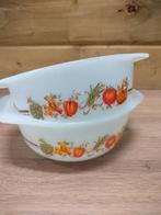 2 kommen Arcopal 'Légumes', Huis en Inrichting, Keuken | Servies, Ophalen of Verzenden, Zo goed als nieuw, Glas, Kom(men)