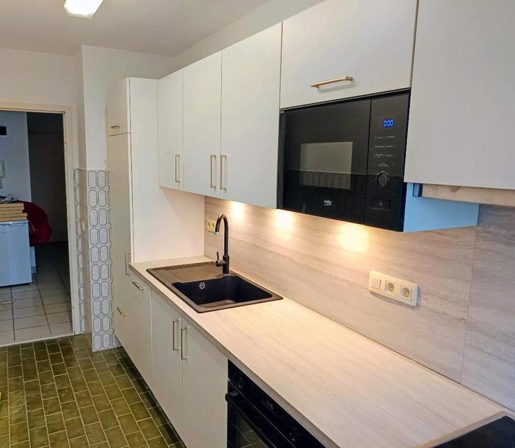 Appartement te koop in Brussel, Metro-IJzerwijk, Immo, Huizen en Appartementen te koop, Brussel, tot 200 m², Appartement, B
