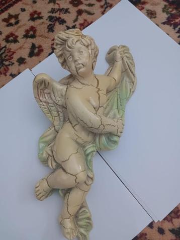 Beeld engel beschikbaar voor biedingen