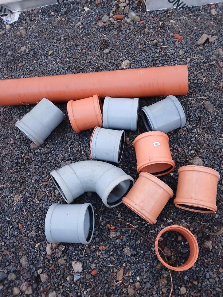 PVC hulpstukken en inspectieput, Bricolage & Construction, Tuyaux & Évacuations, Autres types, PVC, Moins de 2 mètres, Enlèvement