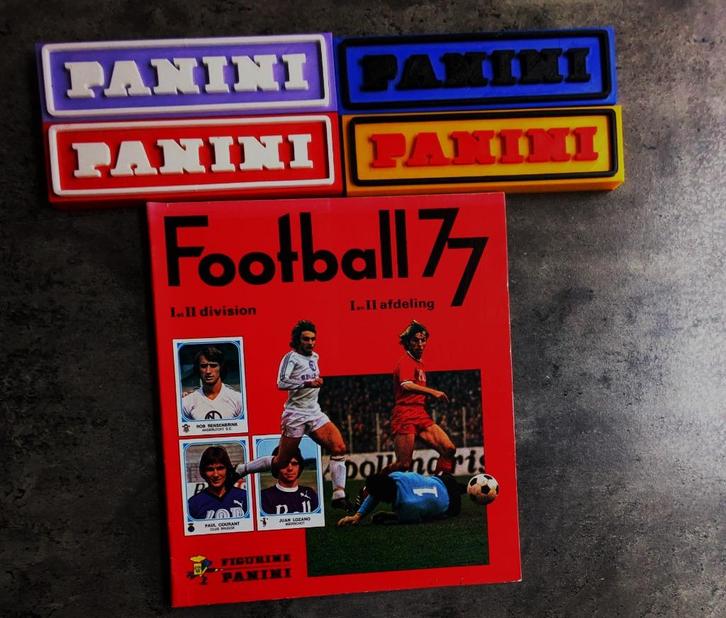 VOETBAL PANINI FOOTBALL 77 ALBUM LEEG + bon 1977, Hobby en Vrije tijd, Stickers en Plaatjes, Zo goed als nieuw, Sticker, Verzenden