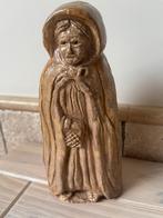 Authentiek oud vrouwtje. 15 cm hoog, Antiquités & Art, Art | Sculptures & Bois, Enlèvement