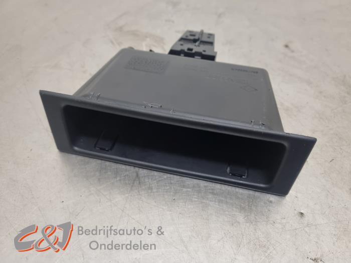 Opbergvak van een Renault Trafic, Auto-onderdelen, Interieur en Bekleding, Renault, Gebruikt, 3 maanden garantie, Ophalen of Verzenden