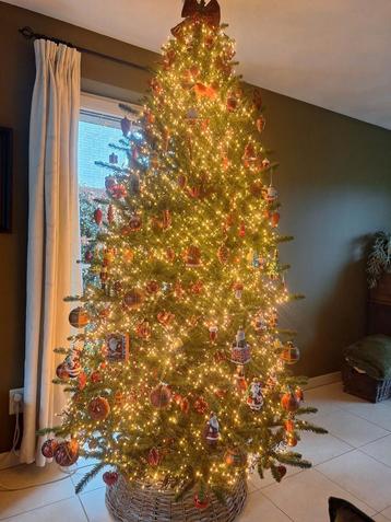 Kerstboom kunstboom, groen, 260cm hoog 140cm breed beschikbaar voor biedingen