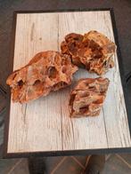 Dragon stone., Ophalen