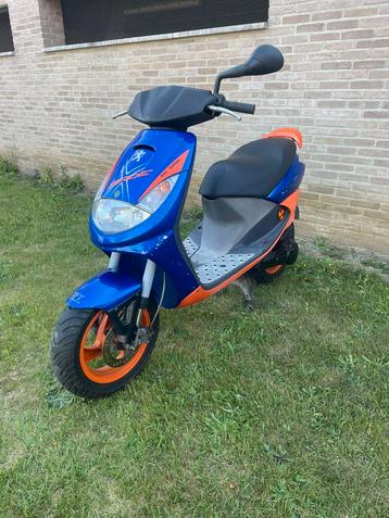 A klasse Peugot Vivacity 2t 50cc, Fietsen en Brommers, Scooters | Peugeot, Ophalen, Klasse A (25 km/u), Zo goed als nieuw, Vivacity