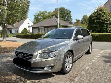 Volvo V70 D4 2,0Diesel 181PK Euro 6b Xenon Navi leder, Autos, Cuir, Achat, Beige, Particulier