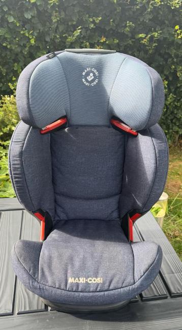 2 Maxi-Cosi Rodifix Airprotect 60€ per stoel of 100€ voor 2 beschikbaar voor biedingen