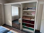 Kleerkast met spiegel en schuifdeuren, Huis en Inrichting, Kasten | Kleerkasten, Ophalen, Zo goed als nieuw