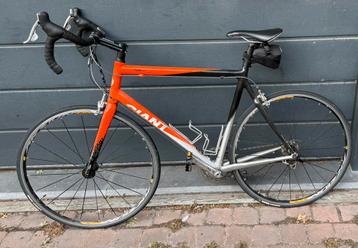 Race Fiets GIANT beschikbaar voor biedingen