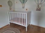 Babybed - wit - 120x60cm, Kinderen en Baby's, Babywiegjes en Ledikanten, Ophalen, Zo goed als nieuw