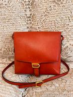 DELVAUX rode leren schoudertas, Handtassen en Accessoires, Tassen | Damestassen, Ophalen of Verzenden, Zo goed als nieuw, Rood