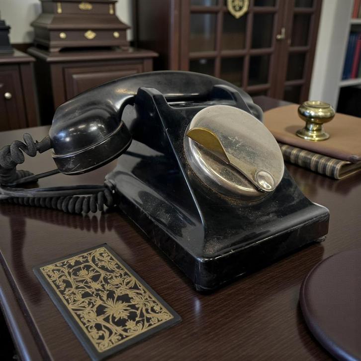 Vintage bakelieten telefoon / intercom telefoon, Telecommunicatie, Vaste telefoons | Niet Draadloos, Gebruikt, Bakeliet, Ophalen of Verzenden