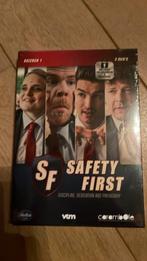 Nieuw! Safety First seizoen 1 (3 DVD’s), Cd's en Dvd's, Ophalen of Verzenden, Nieuw in verpakking