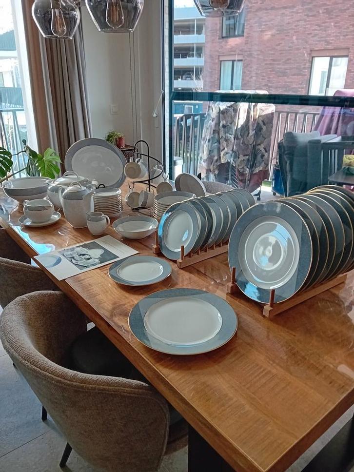 Service de vaisselle Lili Marleen de Eschenbach, Antiquités & Art, Antiquités | Services (vaisselle) complet, Enlèvement