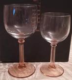 Vintage 8 grote en 8 kleine glazen Luminarc met roze voet, Ophalen of Verzenden, Zo goed als nieuw, Overige typen