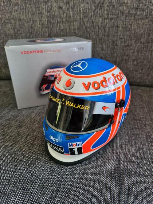 F1 1/2 helm Jenson Button 2010 ** NIEUWSTAAT **, Collections, Marques automobiles, Motos & Formules 1, Comme neuf, ForTwo, Enlèvement ou Envoi