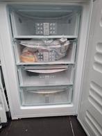 diepvries met 4 vakken, Elektronische apparatuur, Vriezers en Diepvrieskisten, Minder dan 85 cm, Zo goed als nieuw, Ophalen, Vrieskast