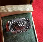 Oude ring met markasietsteentjes, Handtassen en Accessoires, Ringen, Ophalen, Zo goed als nieuw