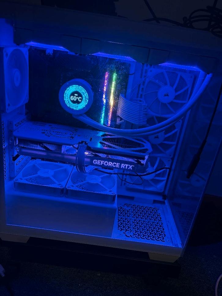 Pc gaming, Informatique & Logiciels, Ordinateurs de bureau, Comme neuf, 3 à 4 Ghz, SSD, 64 GB ou plus, Avec carte vidéo, Gaming