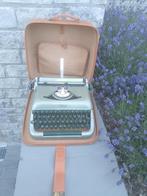 Vintage typemachine " Erika " in lederen tas, Ophalen