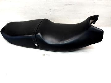 GSX750F 1988 - 1997 Suzuki Zadel D1-55146 beschikbaar voor biedingen