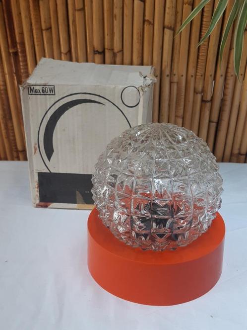 Lampe à suspendre, plafonnier ou applique vintage 1960 boule, Antiquités & Art, Antiquités | Éclairage, Enlèvement ou Envoi