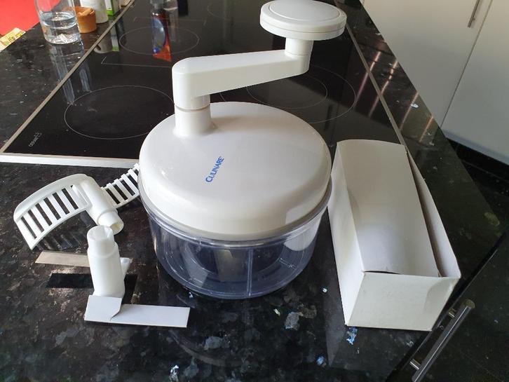 *Hakmolen manueel      (+toebehoren )           *SOLDEN -50%, Elektronische apparatuur, Keukenmixers, Zo goed als nieuw, Ophalen