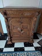 Massieve eiken kast, Mechelse stijl, Ophalen