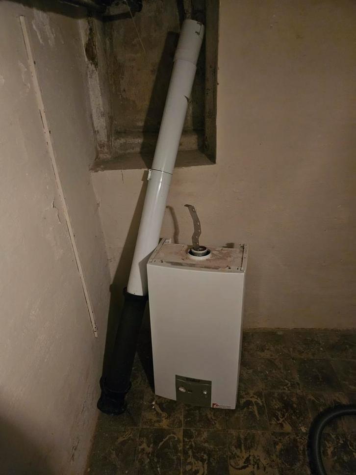 Gasgeiser, Doe-het-zelf en Bouw, Verwarming en Radiatoren, Zo goed als nieuw, Ophalen