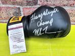 Mike Tyson gesigneerde bokshandschoen – met JSA COA, Sport en Fitness, Boksen, Ophalen, Zo goed als nieuw