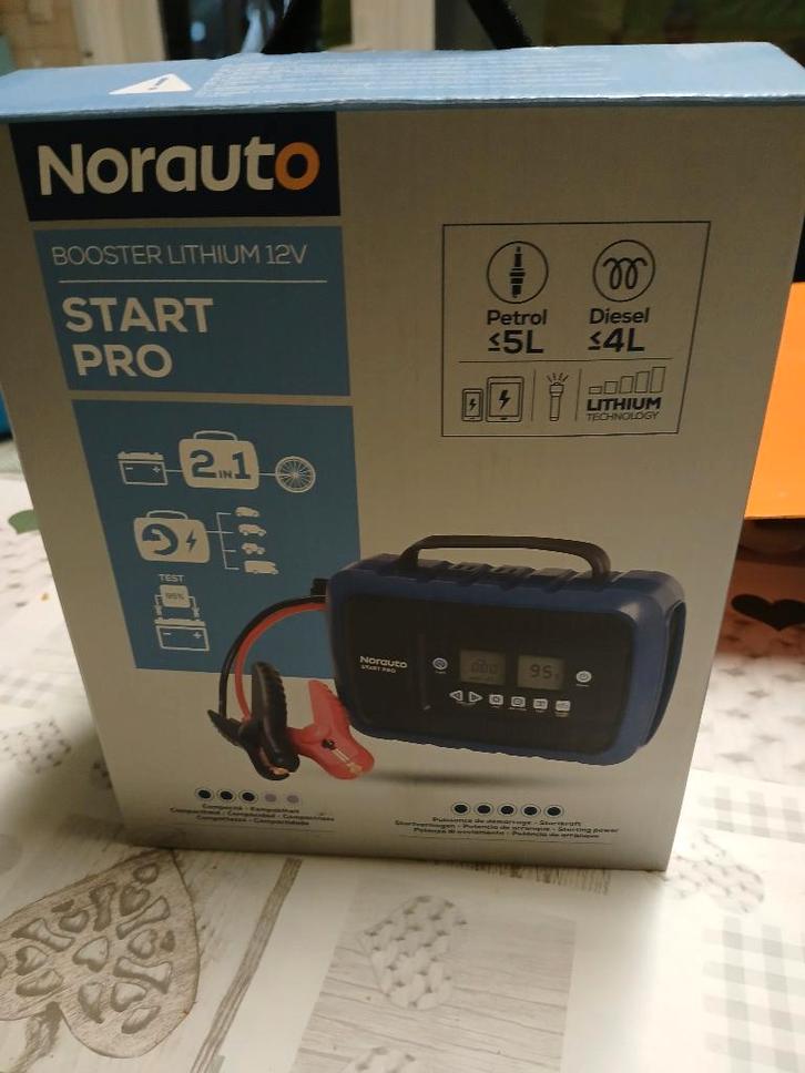 Booster lithium  compressor 12v start pro 2 in 1, Autos : Divers, Accessoires de voiture, Comme neuf, Enlèvement
