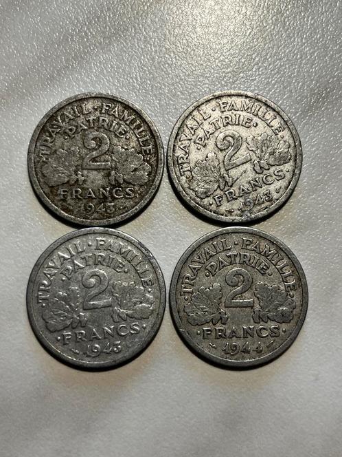 État Français 2 francs 3X 1943 et 1X 1944, Postzegels en Munten, Munten | Europa | Niet-Euromunten, Losse munt, Frankrijk, Ophalen of Verzenden