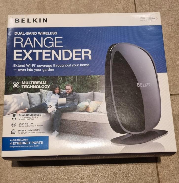 Belkin F9K1106 Range extender dual band, Computers en Software, Netwerk switches, Zo goed als nieuw, Ophalen of Verzenden