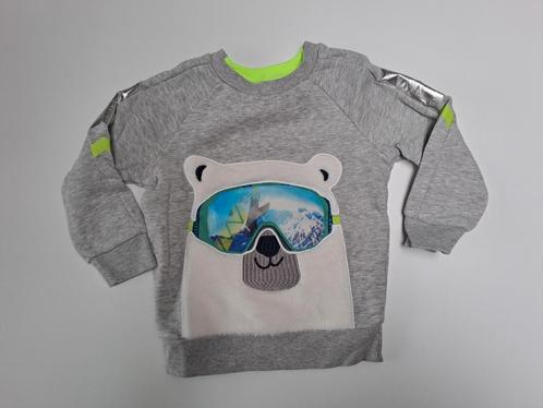 Mt 98 Dikke grijze sweater met ijsbeer en skibril, Kinderen en Baby's, Kinderkleding | Maat 98, Zo goed als nieuw, Jongen, Trui of Vest