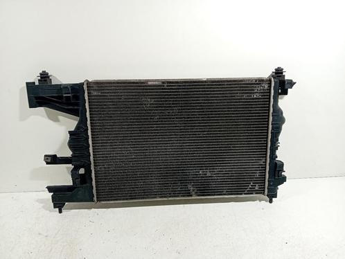 RADIATEUR Opel Astra J Sports Tourer (PD8 / PE8 / PF8), Auto-onderdelen, Airco en Verwarming, Opel, Gebruikt
