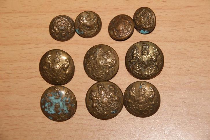 GB WW2 lotje van 10 koperen knopen voor great coat, Verzamelen, Militaria | Tweede Wereldoorlog, Landmacht, Kleding of Schoenen