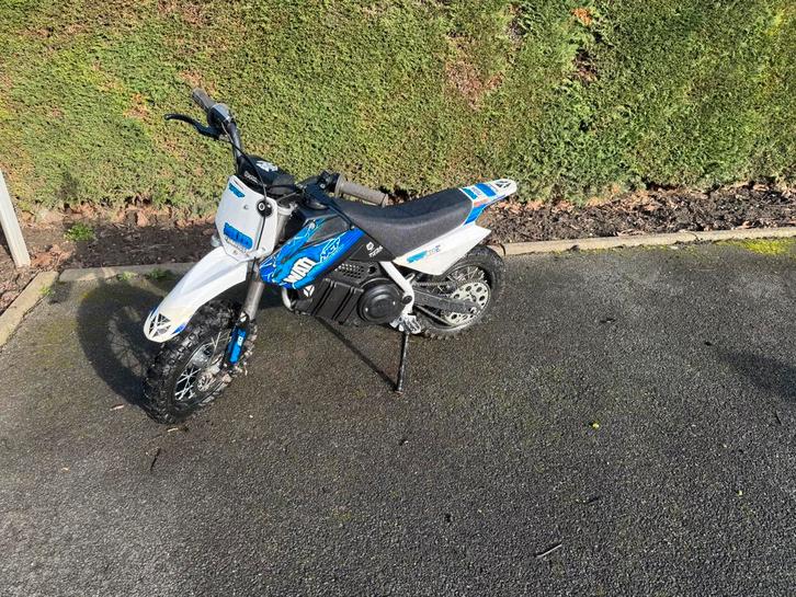 Moto electrique ycf 50e, Motoren, Overige Motoren, Ophalen