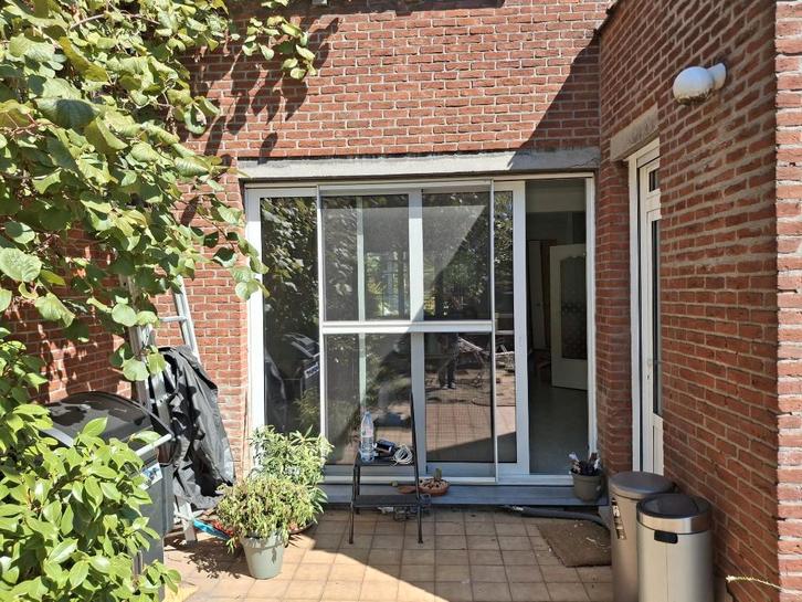 Schuifraam met vliegenraam, Doe-het-zelf en Bouw, Raamkozijnen en Schuifdeuren, Zo goed als nieuw, Schuifpui, Aluminium, 225 cm of meer