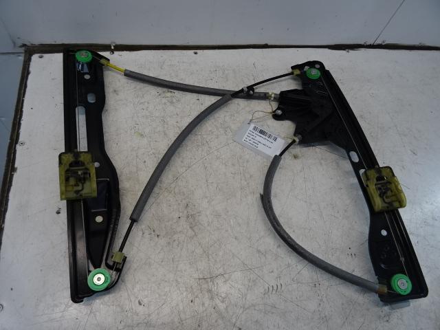 RAAMMECHANIEK RECHTS VOOR Ford Mondeo V (C04392101), Auto-onderdelen, Ruiten en Toebehoren, Ford, Gebruikt