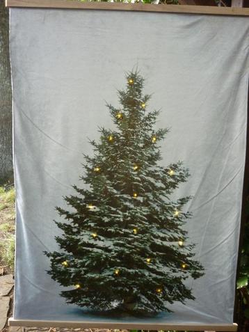 Poster kerstboom met led lichtjes beschikbaar voor biedingen