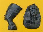 2 beelden om op te hangen : Farao en neferetiti, Antiek en Kunst, Ophalen of Verzenden