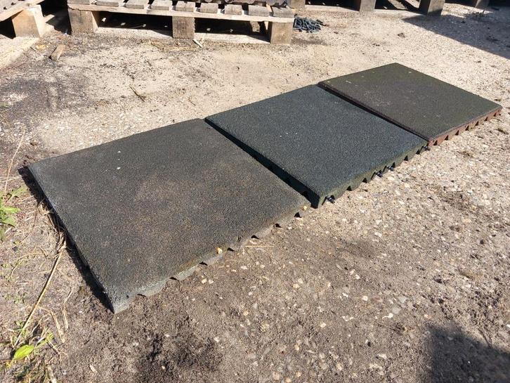 316 Rubber tegels 50x50x4,5. 3 kleuren beschikbaar, Dieren en Toebehoren, Stalling en Weidegang, Stalling, Weidegang