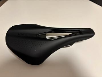 Fizik tempo argo R3 150mm beschikbaar voor biedingen