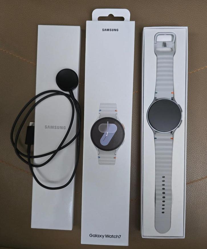 Samsung Galaxy Watch7 44mm - Conditie: Uitstekend!, Handtassen en Accessoires, Smartwatches, Zo goed als nieuw, Android, Zilver