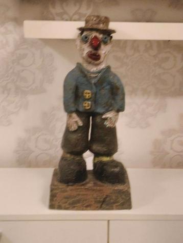 Sculpture clown Piet lemahieu 