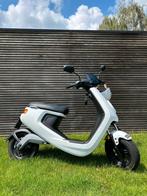 Niu electrische scooter, Ophalen